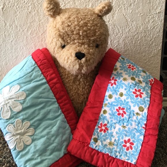 POTTERY BARN Hand quilted shams - Picture 3 of 4