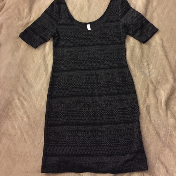 Grey and black patterned fitted dress