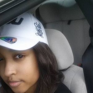 Meet your Posher, Junelle