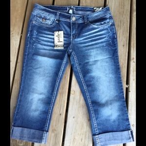 NWT Jade Denim Capri Jeans