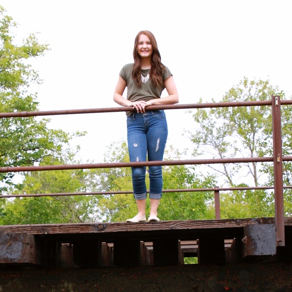Meet your Posher, Emma - Picture 1 of 1