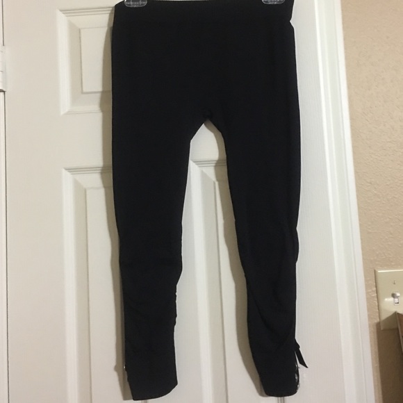 Black leggings