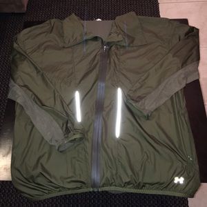 Under Armour wind breaker running jacket L