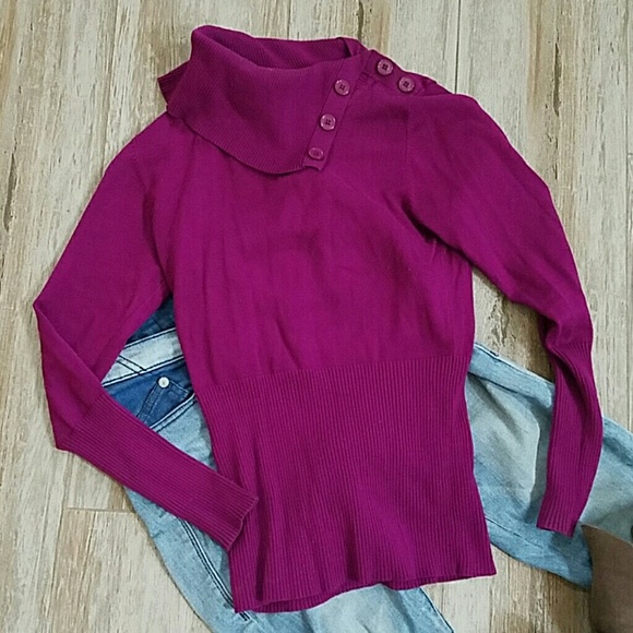 Bright raspberry purple sweater - Picture 3 of 4