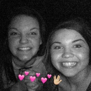 Meet your Posher, Alexis