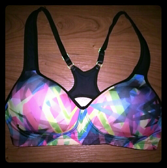 Danskin Now Sports Bra!