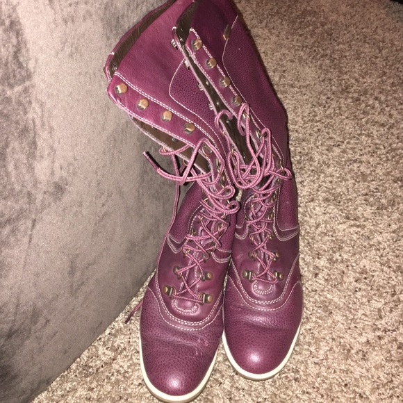 TIMBERLAND BOOTS