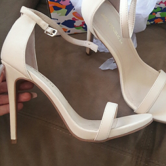 Celine  heels - Picture 2 of 3