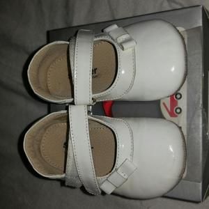 See Kai Run white dress shoes 18-24M