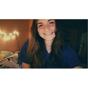 Meet your Posher, Courtney