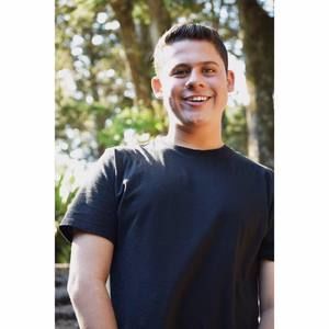 Meet your Posher, Felipe