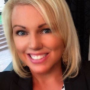 Meet your Posher, Michele
