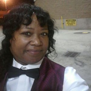 Meet your Posher, Valerie