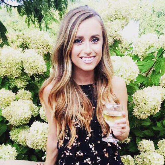 Meet your Posher, Holly