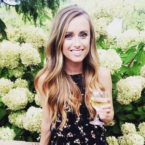 Meet your Posher, Holly