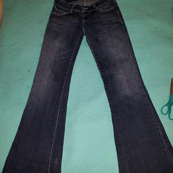 It jeans
