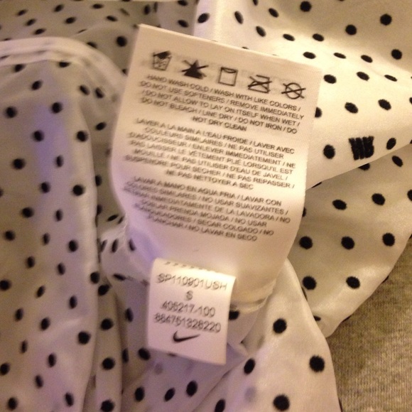 Nike Run Jacket. - Picture 4 of 4