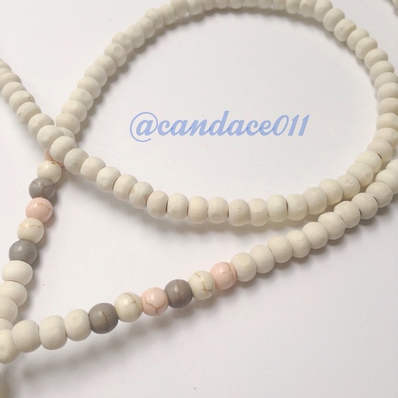 Beaded Tassel Necklace (Ivory) - Picture 4 of 4