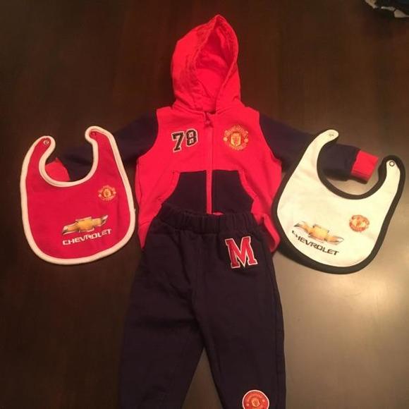Manchester United track suit