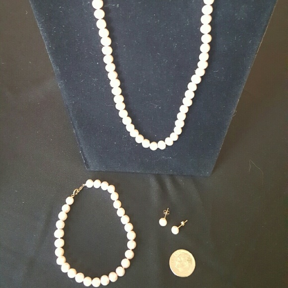 Pearl set - Picture 2 of 3