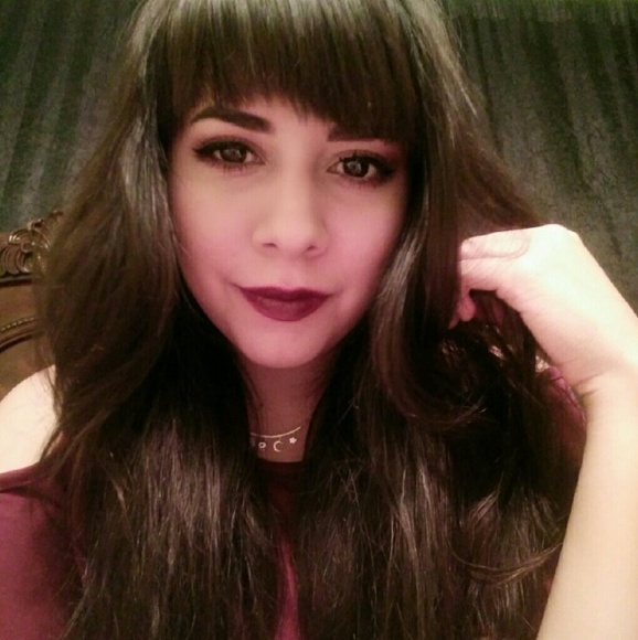 Meet your Posher, Lizbeth - Picture 1 of 1