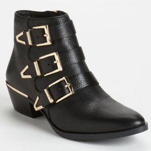 Vince camuto tipper booties
