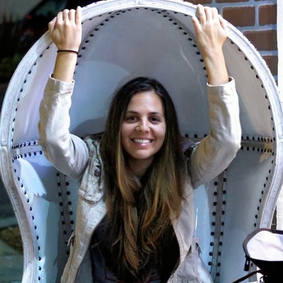 Meet your Posher, Tiffany - Picture 1 of 1