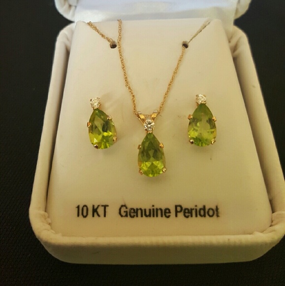 Peridot jewel set