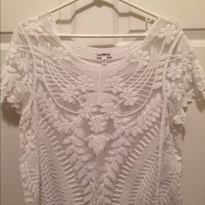 Express lace tee