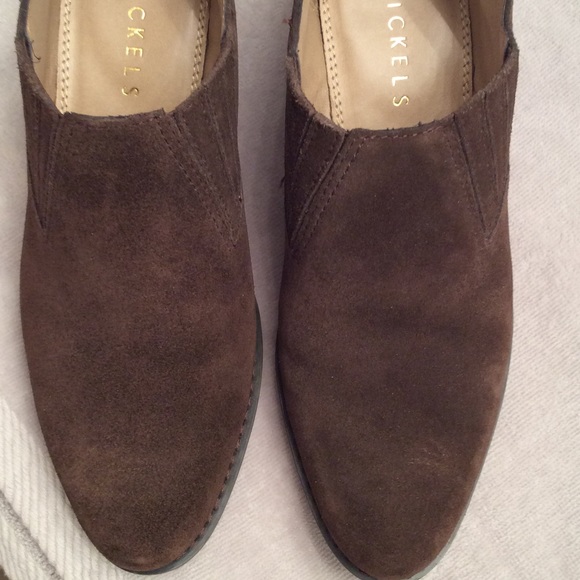 Brown ankle Bootie - Picture 3 of 4