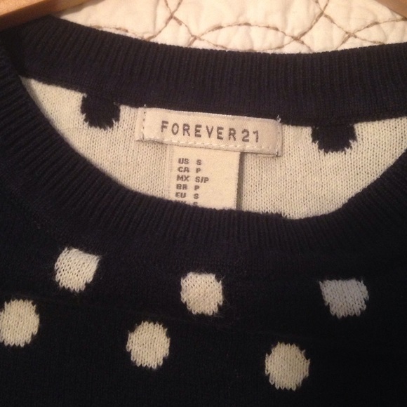 Forever 21 Polka Dot Short Sleeve Sweater - Picture 3 of 4