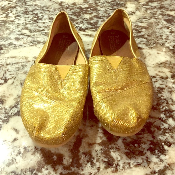 TOMS Shoes - Size 8. Gently worn.
