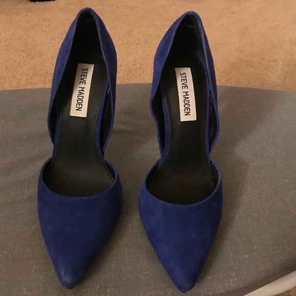 Royal blue pumps