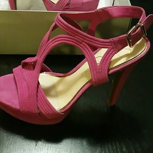 Jessica Simpson 5inch platform heels. Size 8