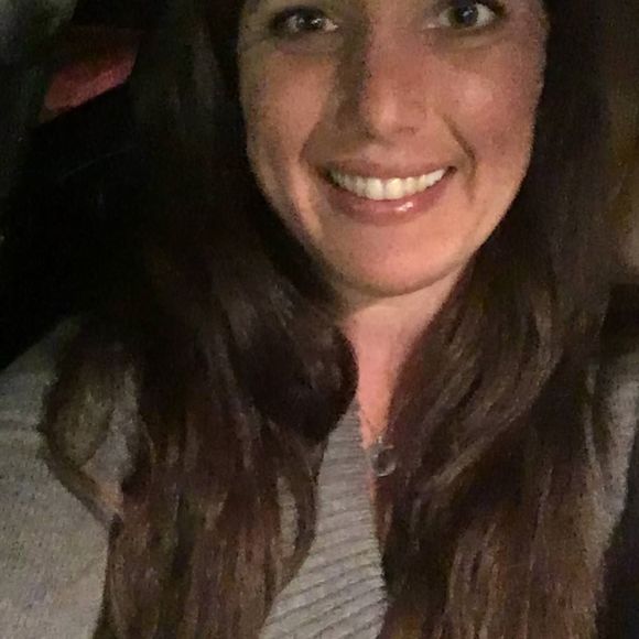 Meet your Posher, Briana