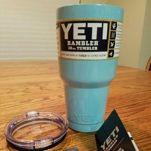 NEW YETI Rambler Tumbler Stainless Steel