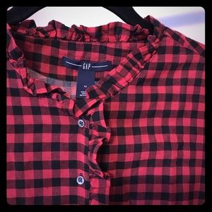 Cute buffalo check cotton buttondown vintage gap.