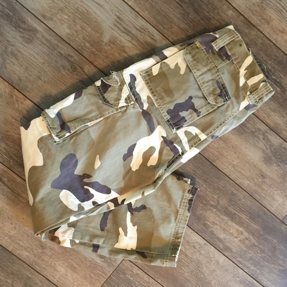 Pants - Picture 4 of 4