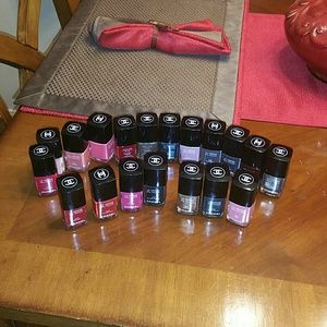 Chanel nail polish