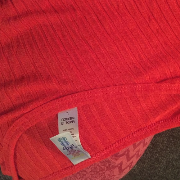 LulaRoe classic tee - large