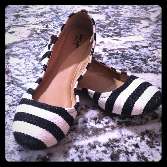 Mossimo stripped flats