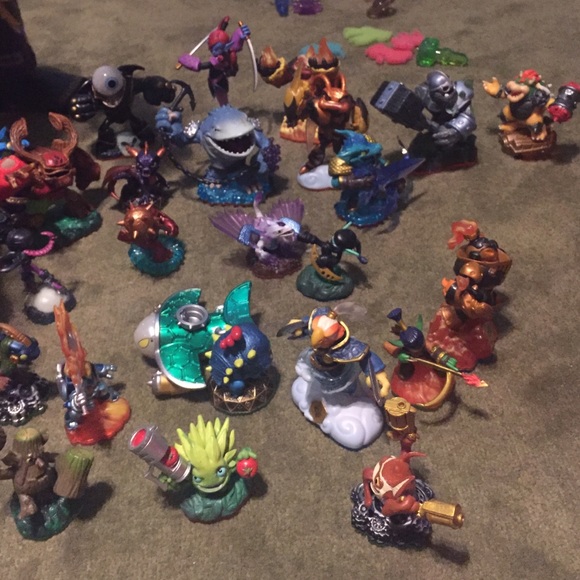 skylander Other - 40 skylander