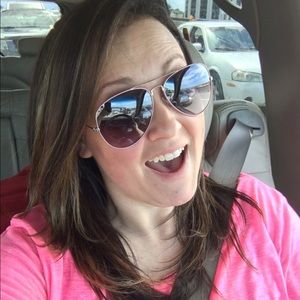 Meet your Posher, Cherie