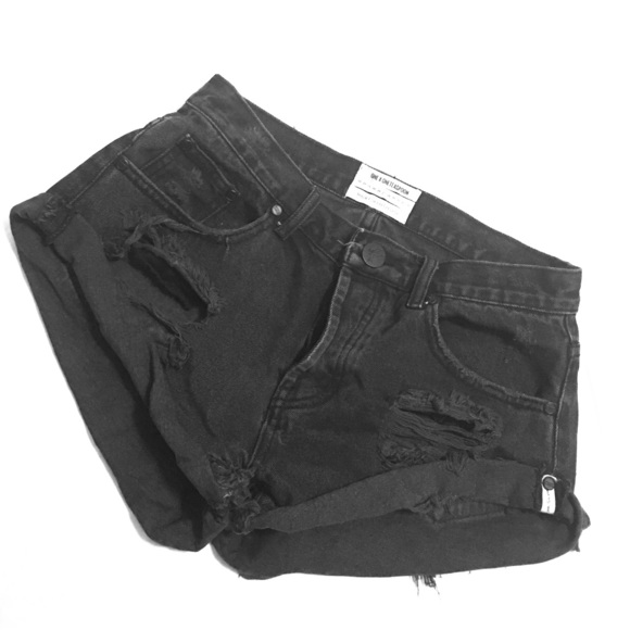One teaspoon bandits in black, size 26