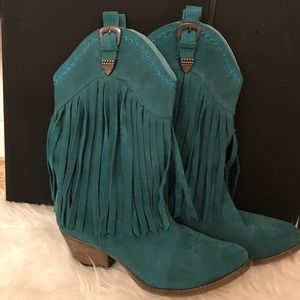 Tourquoise fringe cowgirl boots