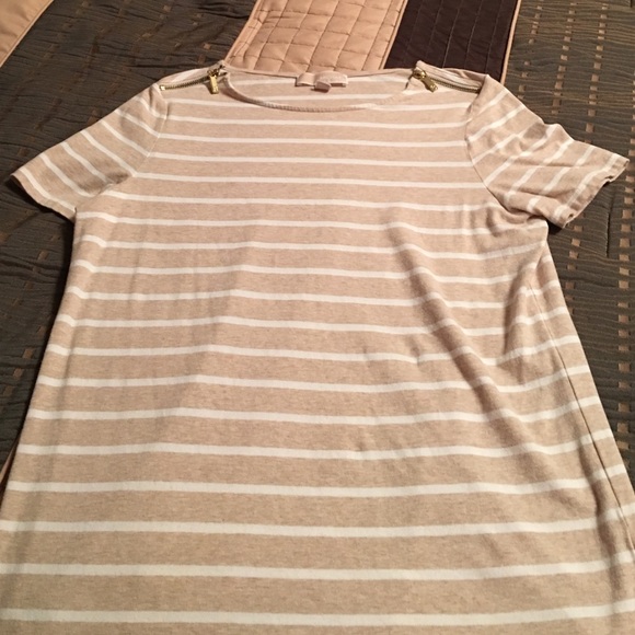 Michael Kors short sleeve top🌟🌟EUC