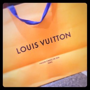 *NEW* Extra Large Louis Vuitton Gift Bag