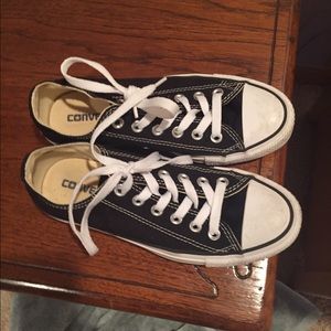 Gently used converse. Comfy and cute.