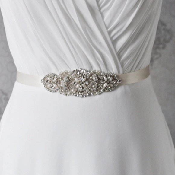 Formal ribbon rhinestone crystal gem sash belt  😍 - Picture 5 of 5