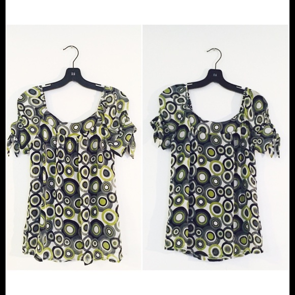 Ninety Sheer Peasant Top - Picture 2 of 5